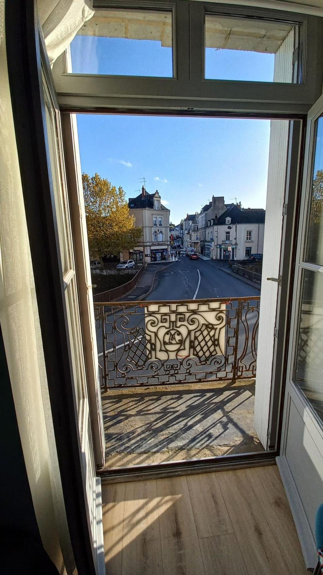 Segre Centre ✰ Studio ✰ 24M² ✰ Cuisne ✰ Wifi ✰ Tout Neuf! 외부 사진