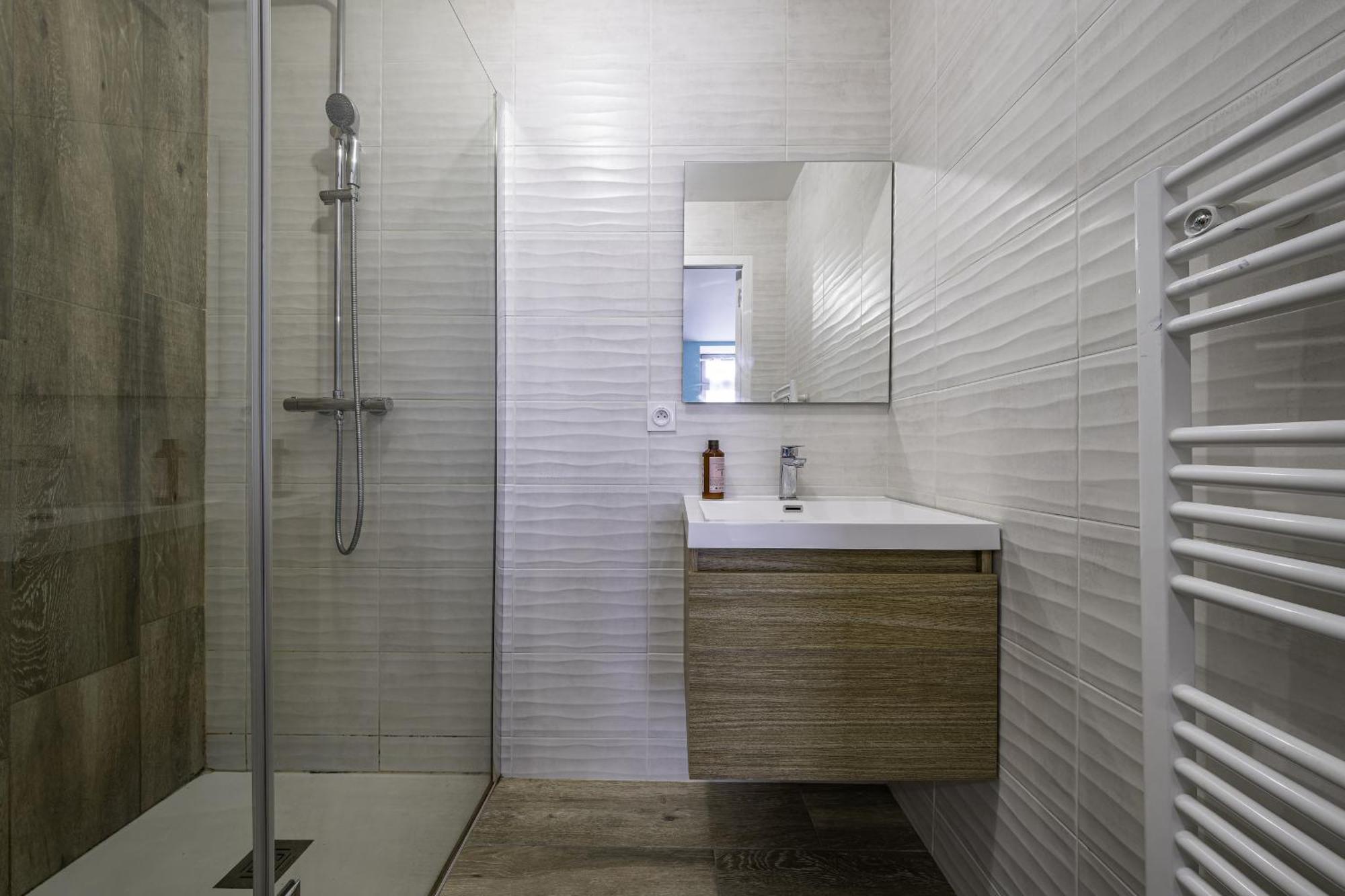 Segre Centre ✰ Studio ✰ 24M² ✰ Cuisne ✰ Wifi ✰ Tout Neuf! 외부 사진